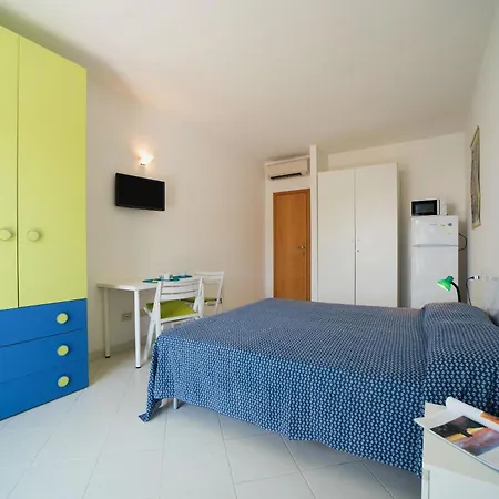 Le Sirene Mono 7 * Spiaggia di Cavoli